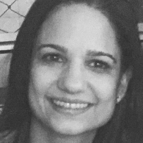 cropped-Daniela-1.jpg